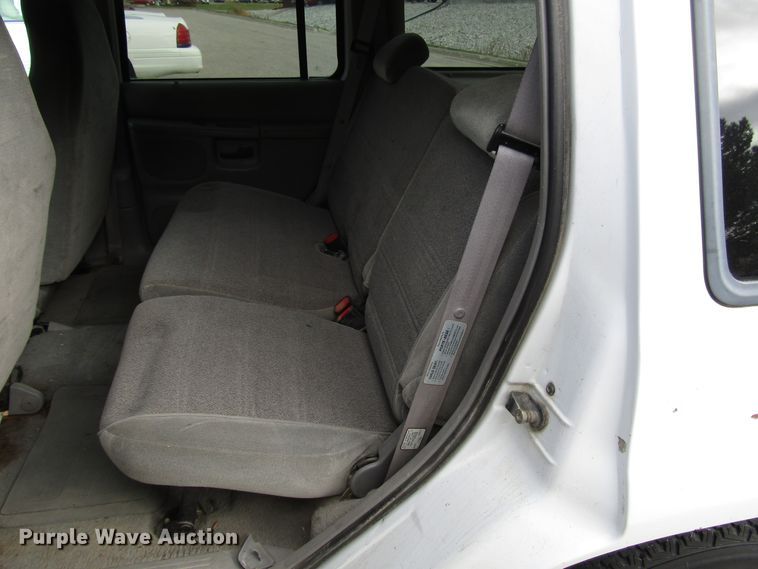 image for item DG6594 1998 Ford Explorer XLT SUV