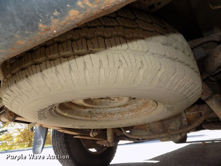 image for item DG6594 1998 Ford Explorer XLT SUV