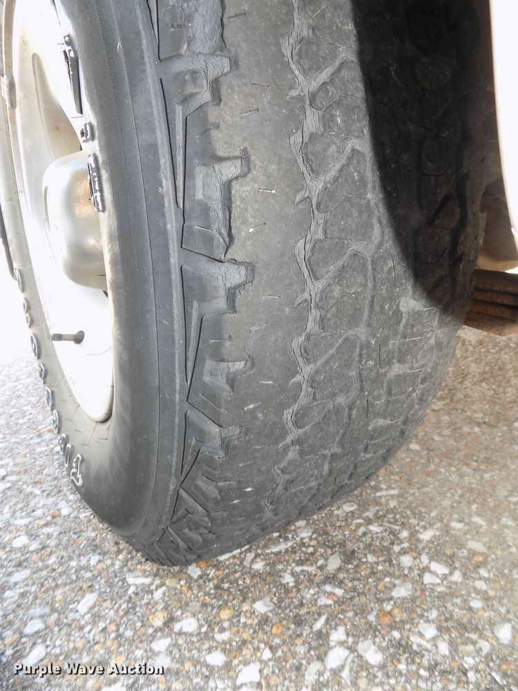 image for item DG6594 1998 Ford Explorer XLT SUV