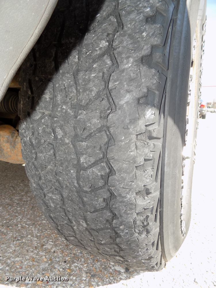 image for item DG6594 1998 Ford Explorer XLT SUV