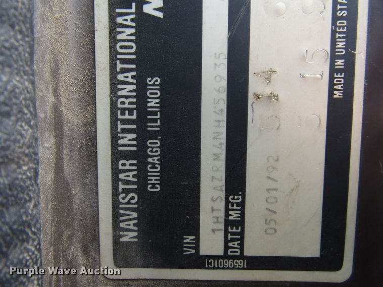 image for item DG6595 1992 International 4600 flatbed truck