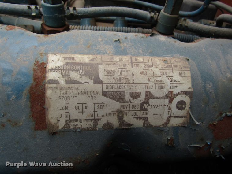 image for item DG6596 1987 International 1654 flatbed truck