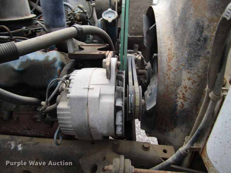 image for item DG6596 1987 International 1654 flatbed truck