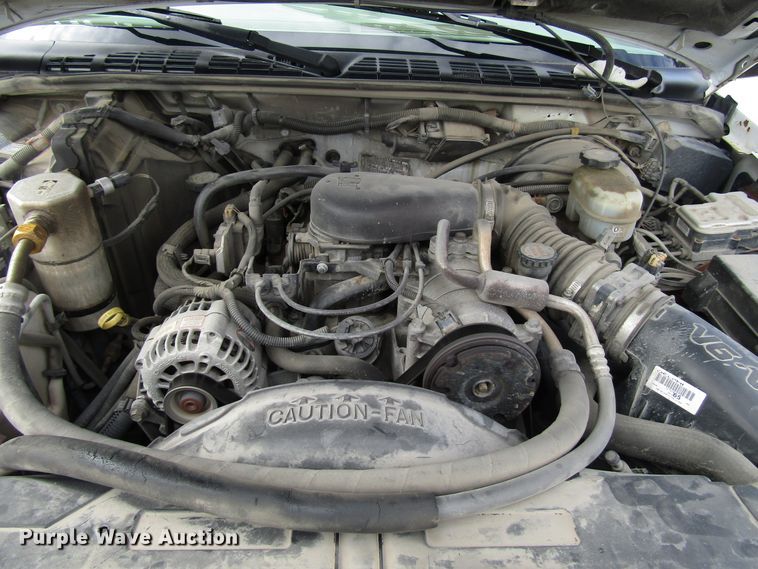 image for item DG6597 2001 Chevrolet Blazer SUV