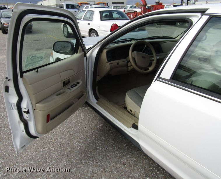 image for item DG6598 2007 Ford Crown Victoria Police Interceptor