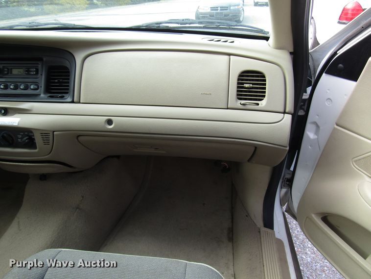 image for item DG6598 2007 Ford Crown Victoria Police Interceptor