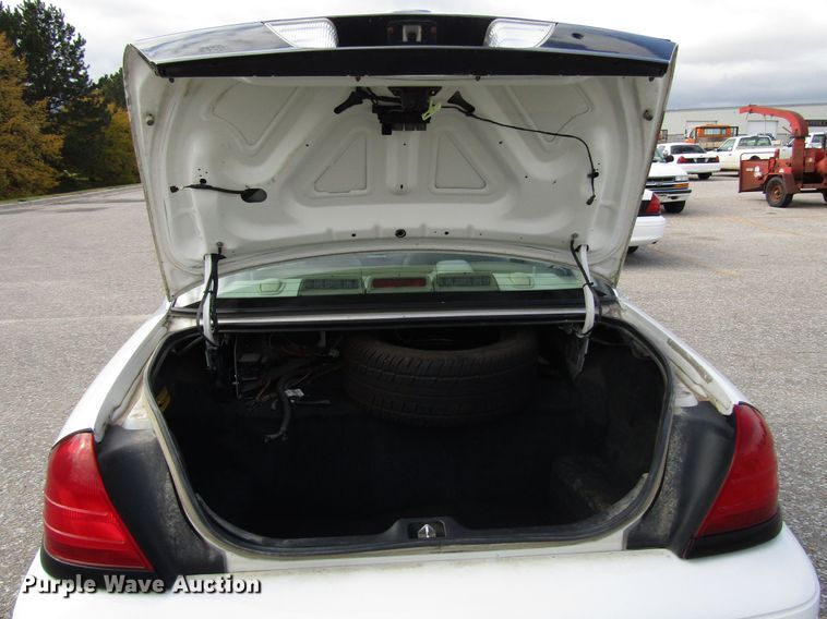 image for item DG6598 2007 Ford Crown Victoria Police Interceptor