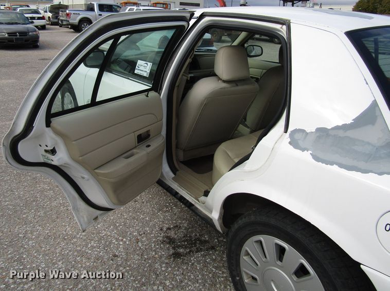 image for item DG6598 2007 Ford Crown Victoria Police Interceptor