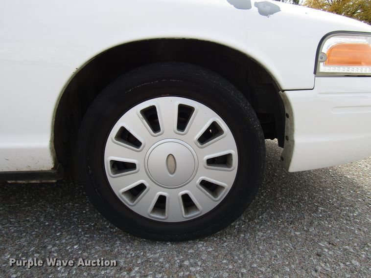 image for item DG6598 2007 Ford Crown Victoria Police Interceptor