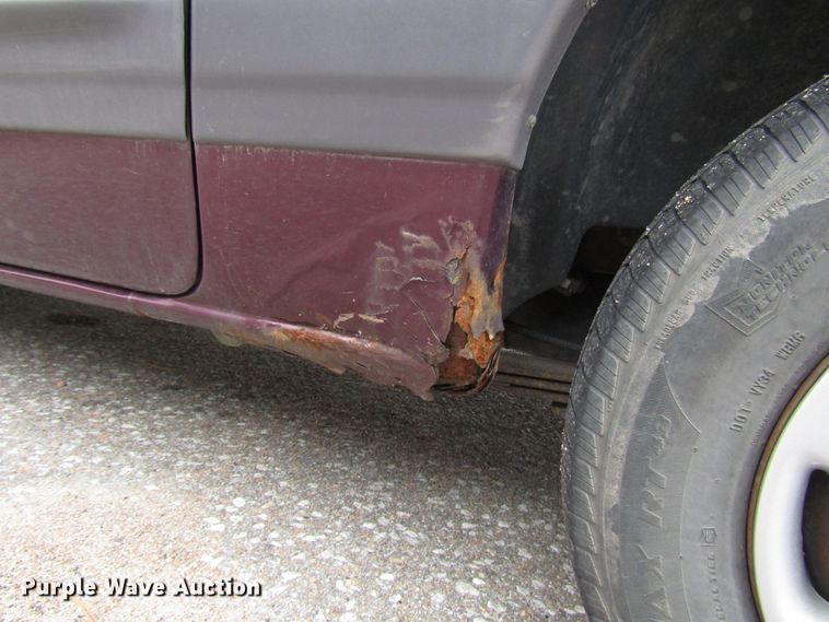 image for item DG6600 1999 Dodge Grand Caravan van