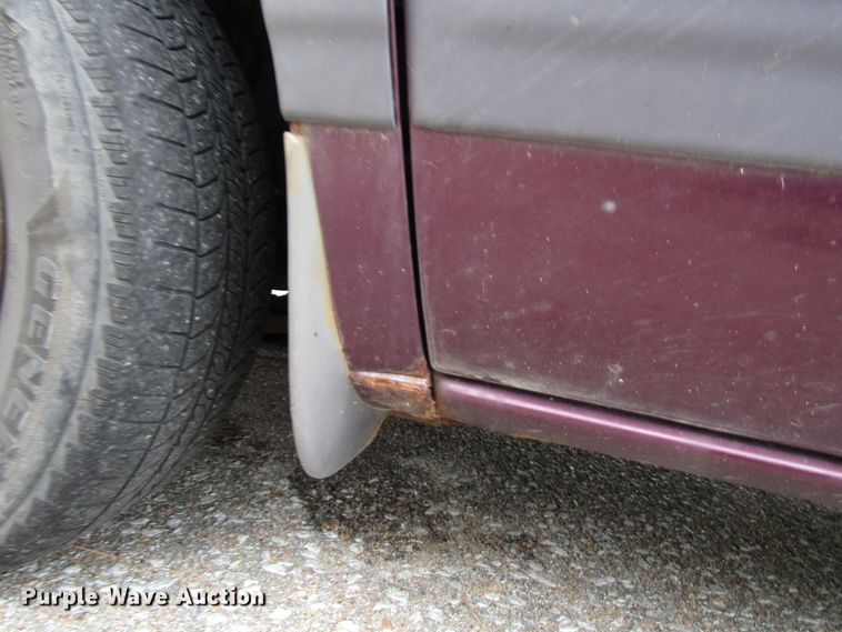 image for item DG6600 1999 Dodge Grand Caravan van