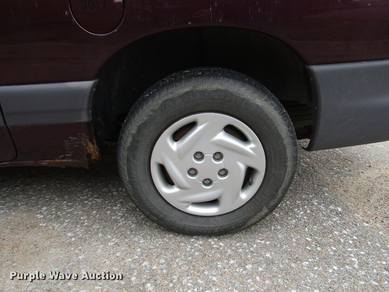 image for item DG6600 1999 Dodge Grand Caravan van