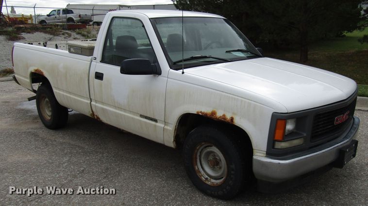 image for item DG6602 1997 GMC Sierra 1500 pickup truck