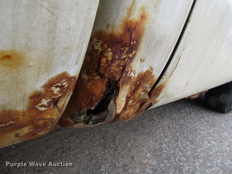 image for item DG6602 1997 GMC Sierra 1500 pickup truck