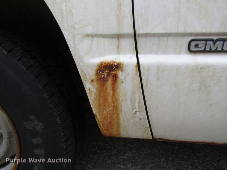 image for item DG6602 1997 GMC Sierra 1500 pickup truck