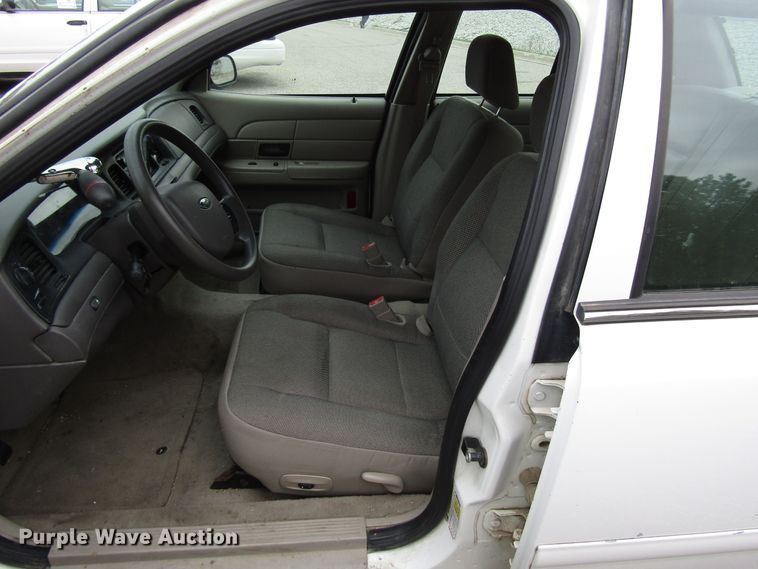 image for item DG6603 2008 Ford Crown Victoria Police Interceptor