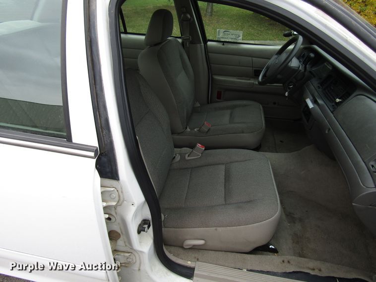 image for item DG6603 2008 Ford Crown Victoria Police Interceptor