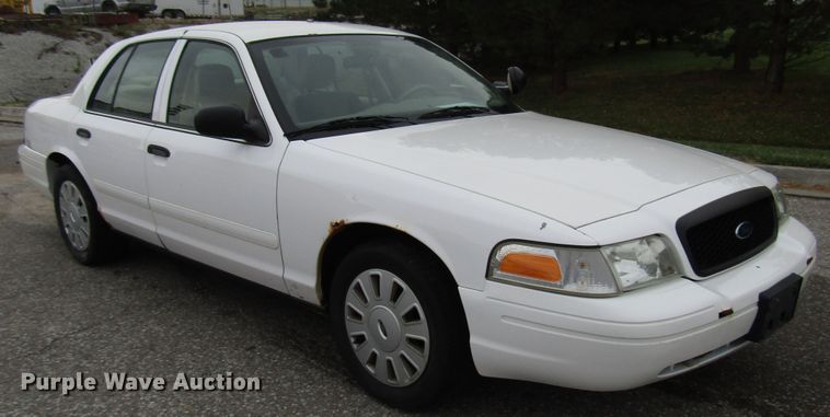 image for item DG6604 2006 Ford Crown Victoria Police Interceptor