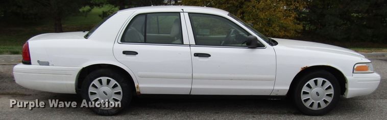 image for item DG6604 2006 Ford Crown Victoria Police Interceptor