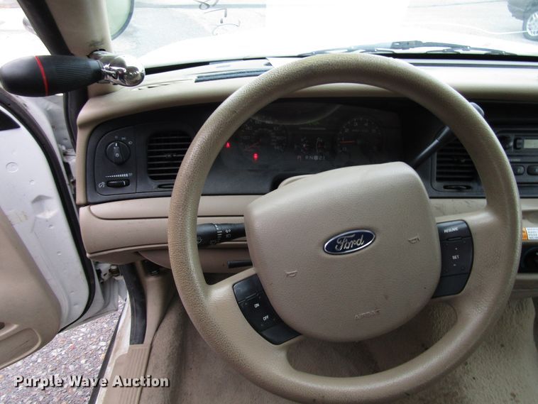 image for item DG6604 2006 Ford Crown Victoria Police Interceptor