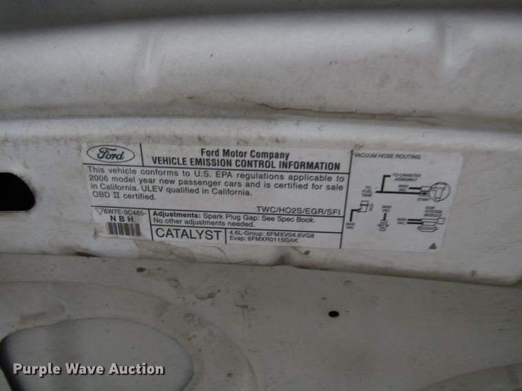 image for item DG6604 2006 Ford Crown Victoria Police Interceptor