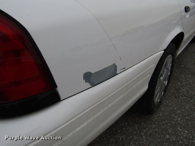 image for item DG6604 2006 Ford Crown Victoria Police Interceptor