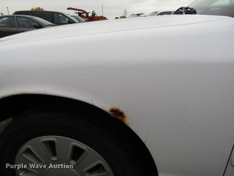 image for item DG6604 2006 Ford Crown Victoria Police Interceptor