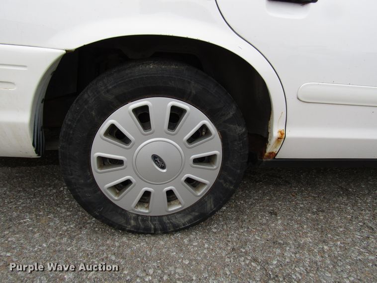 image for item DG6604 2006 Ford Crown Victoria Police Interceptor