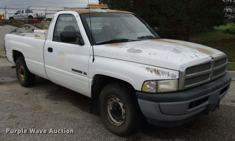 image for item DG6605 1996 Dodge Ram 1500 pickup truck