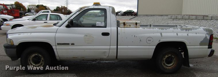 image for item DG6605 1996 Dodge Ram 1500 pickup truck