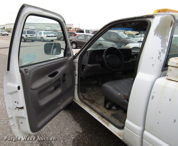 image for item DG6605 1996 Dodge Ram 1500 pickup truck