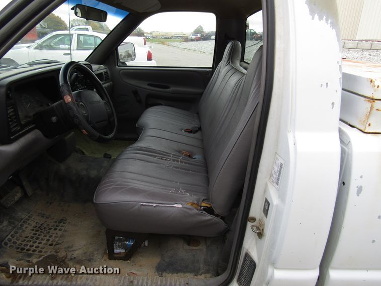 image for item DG6605 1996 Dodge Ram 1500 pickup truck