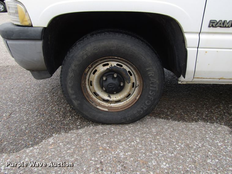 image for item DG6605 1996 Dodge Ram 1500 pickup truck