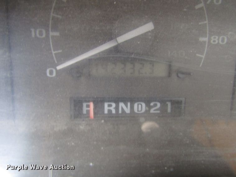 image for item DG6606 1995 Ford F150 pickup truck