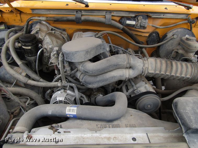 image for item DG6606 1995 Ford F150 pickup truck