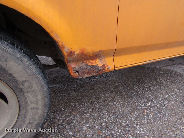 image for item DG6606 1995 Ford F150 pickup truck