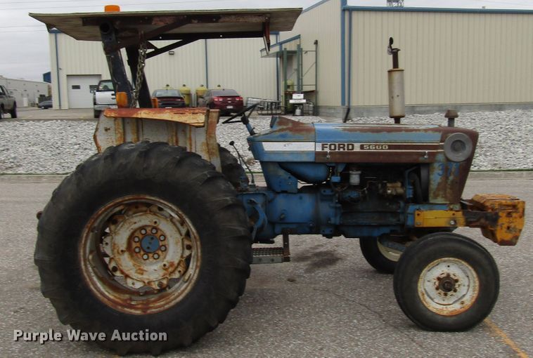 image for item DG6608 Ford 5600 tractor