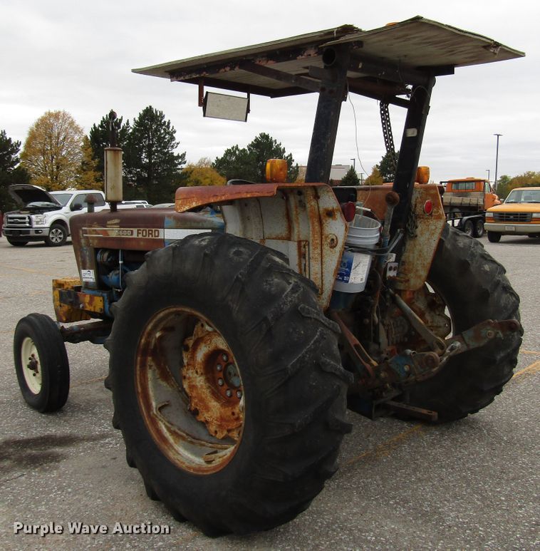 image for item DG6608 Ford 5600 tractor