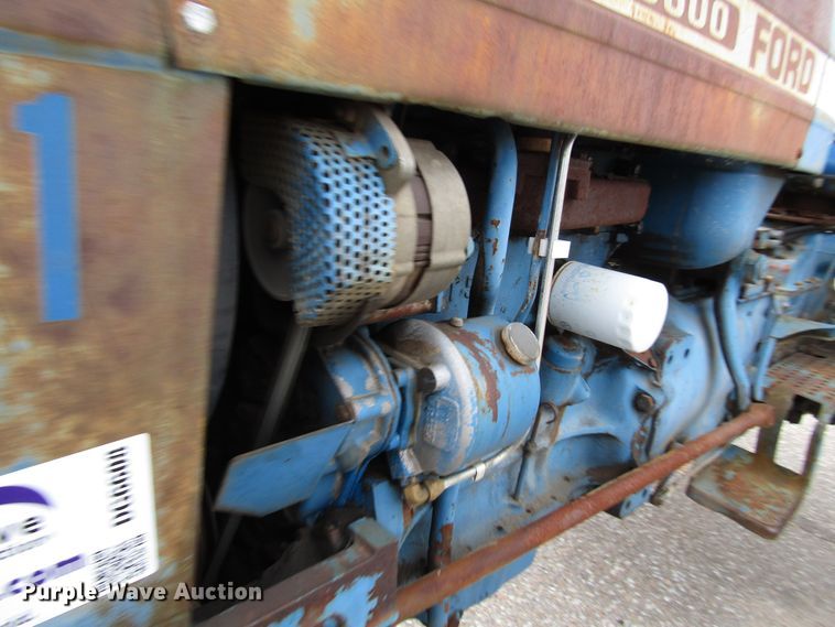 image for item DG6608 Ford 5600 tractor