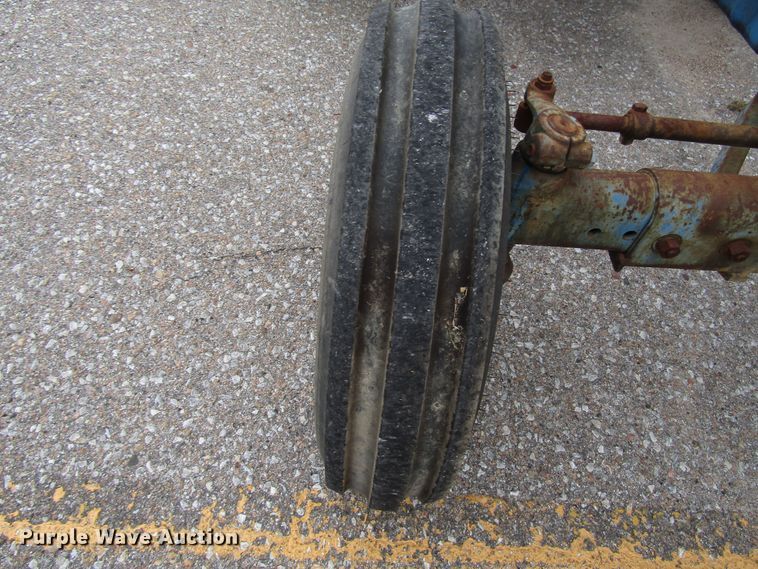 image for item DG6608 Ford 5600 tractor