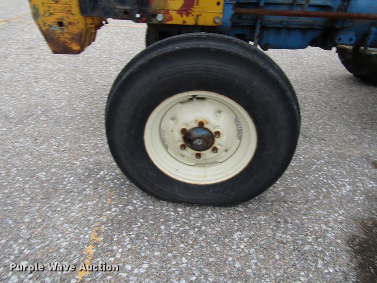 image for item DG6608 Ford 5600 tractor