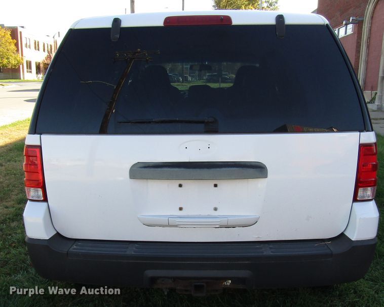 image for item DG6618 2005 Ford Expedition SUV