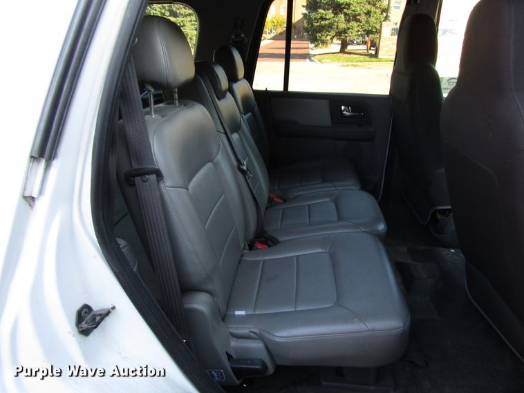 image for item DG6618 2005 Ford Expedition SUV