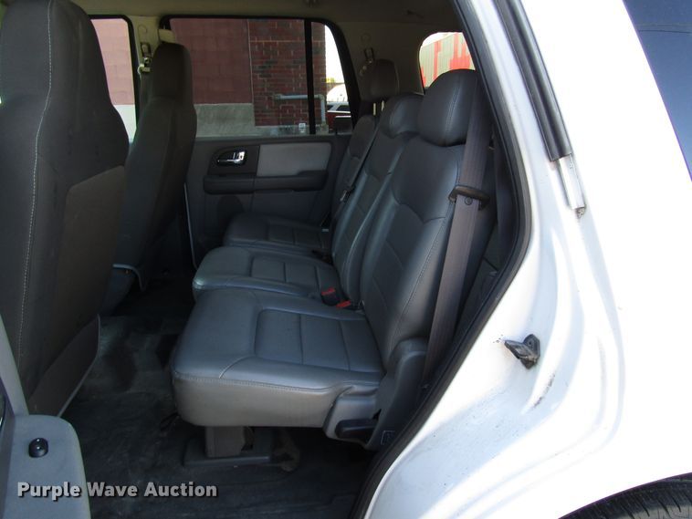 image for item DG6618 2005 Ford Expedition SUV
