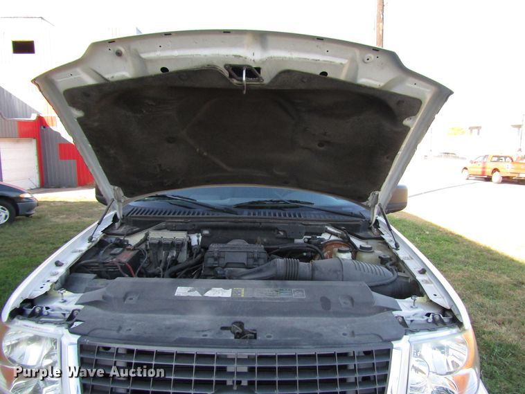 image for item DG6618 2005 Ford Expedition SUV