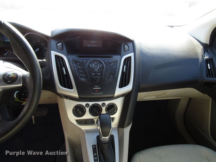 image for item DG6622 2012 Ford Focus