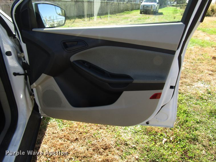 image for item DG6622 2012 Ford Focus