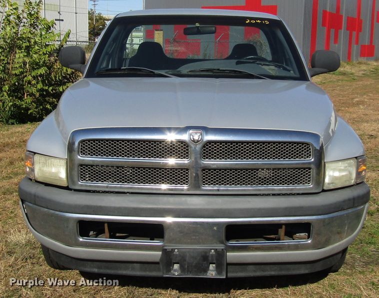 image for item DG6625 2001 Dodge Ram 1500 pickup truck