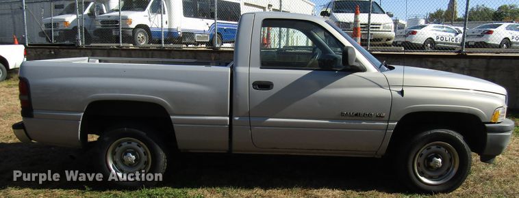 image for item DG6625 2001 Dodge Ram 1500 pickup truck
