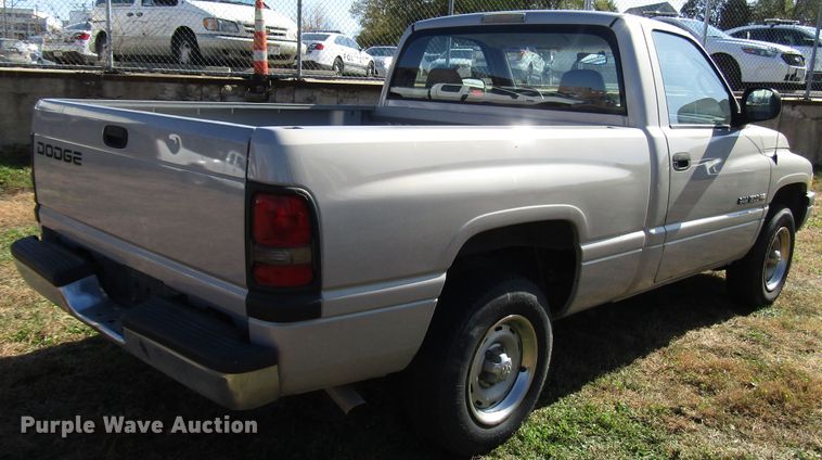 image for item DG6625 2001 Dodge Ram 1500 pickup truck